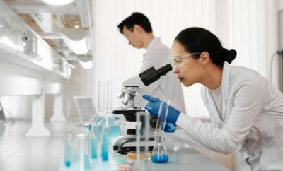 主要生产和销售对氯苯酚、2,4-二氯苯酚、2,6-二氯苯酚、...